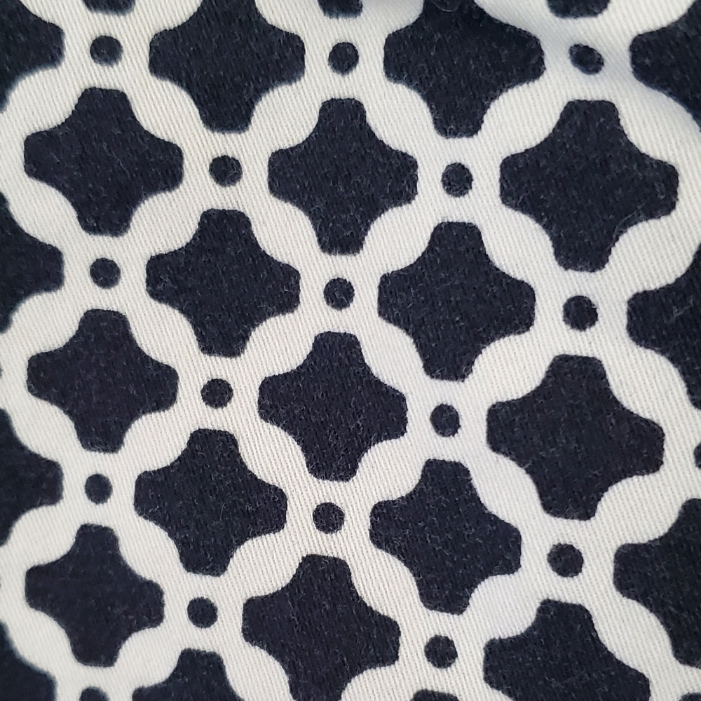 Dana Buchman Black and White Geometric Print Cropped Flat Front Pant Size 6 - Picture 6 of 9
